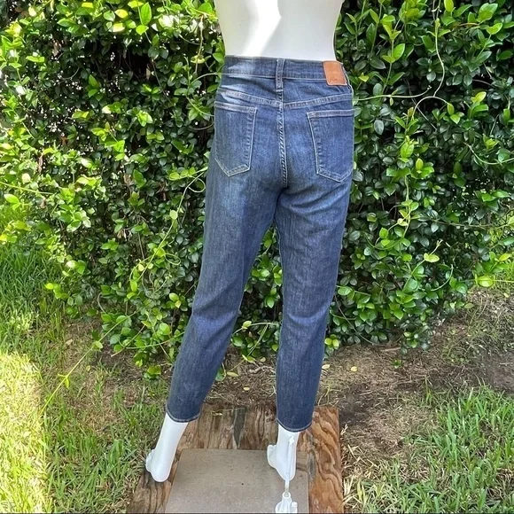 J crew toothpick dark wash tapered leg cropped stretchy mid rise jeans - Picture 6 of 10